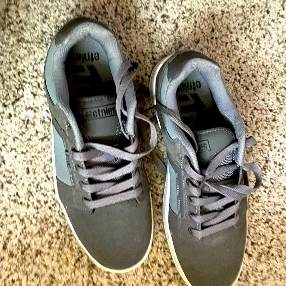 Brand new Mens Etnies sneakers